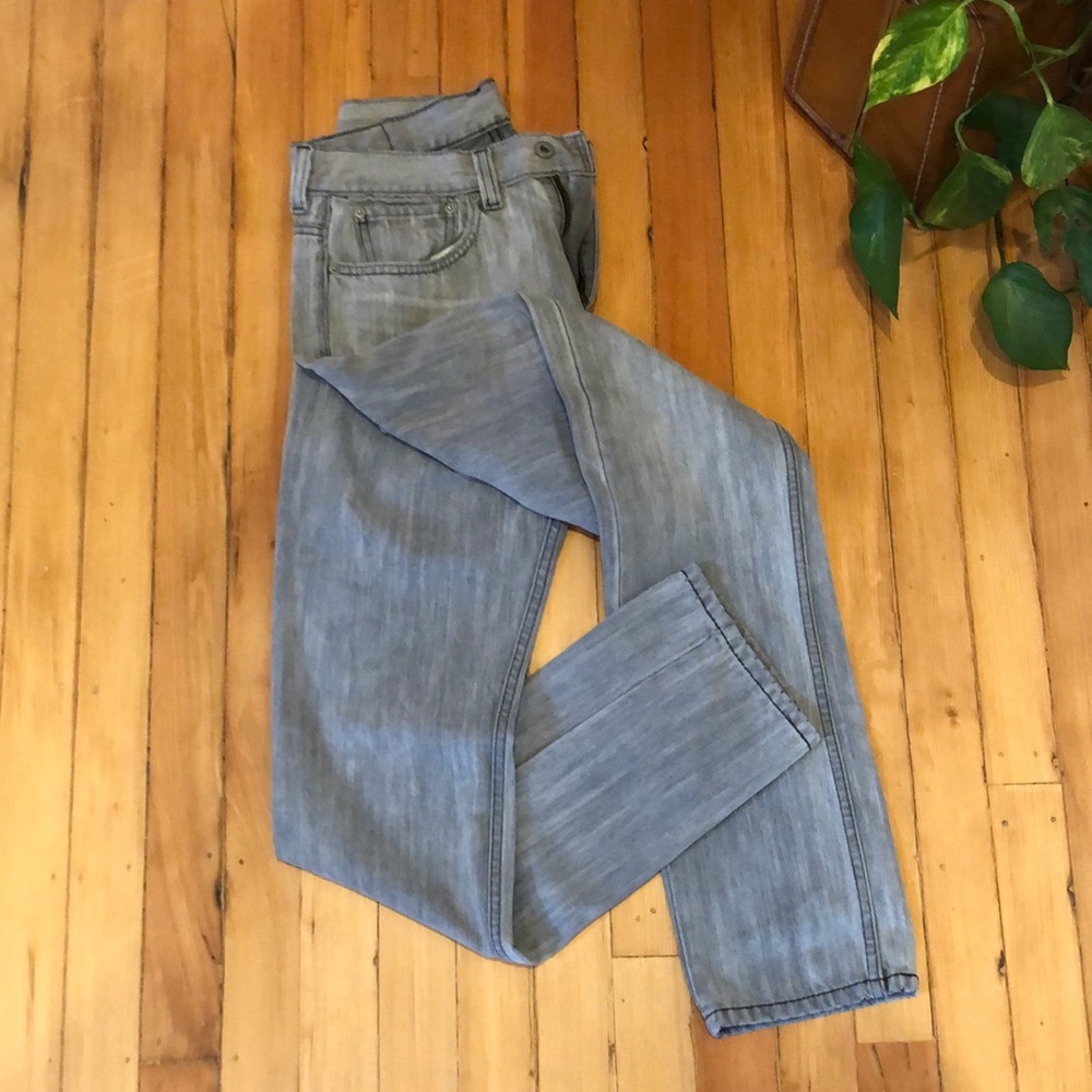 Men’s Levi jeans